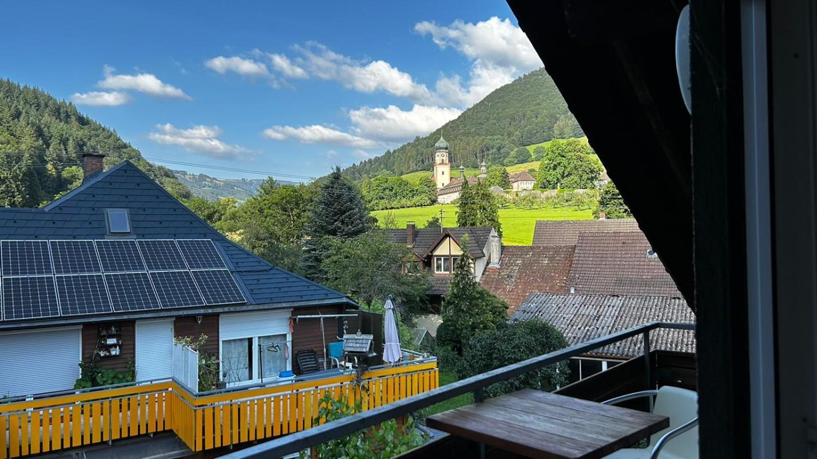 Ferienzimmer Bergblick Münstertal Exterior foto